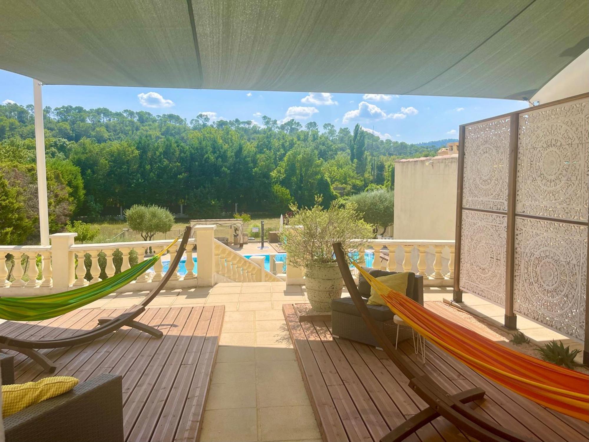 Les Terrasses De Valerian Brignoles Exterior foto